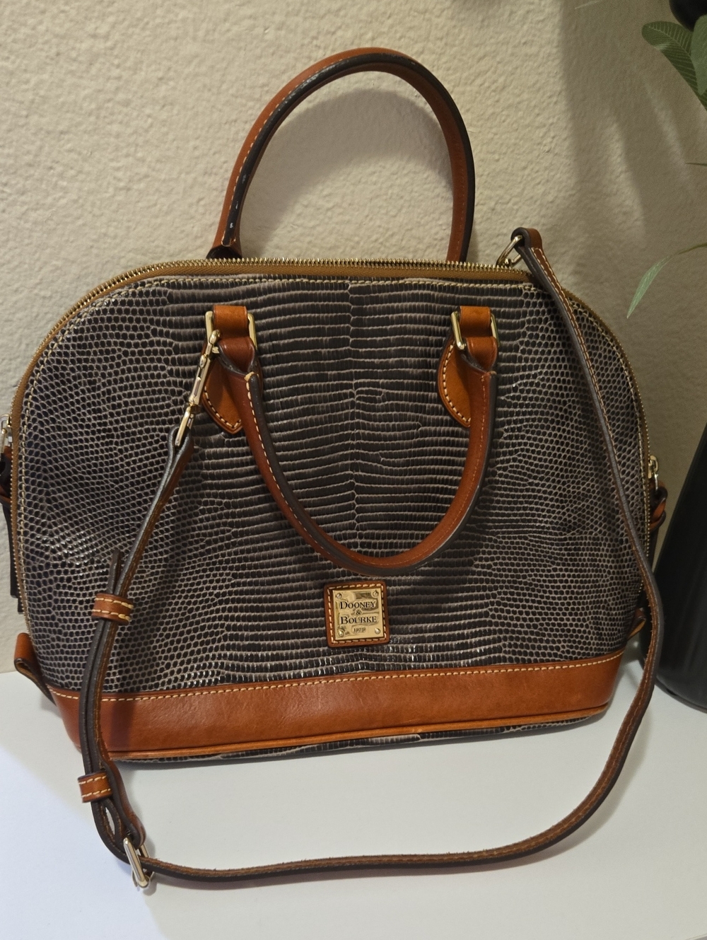 Dooney & Bourke Bag